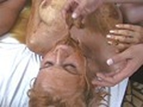 海外美女軍団21人！！脱糞・塗糞・食糞・飲尿・嘔吐ノンストップ180分！！男優出演一切なし！！　サンプル画像05